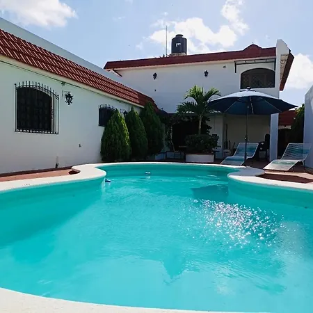 Villa Bugambilia Colonial Charm With Spacious Design And Private Pool Five Minutes From Downtown-2